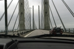 Подвесная часть моста через пролив Эресунн. Для автомашин - два